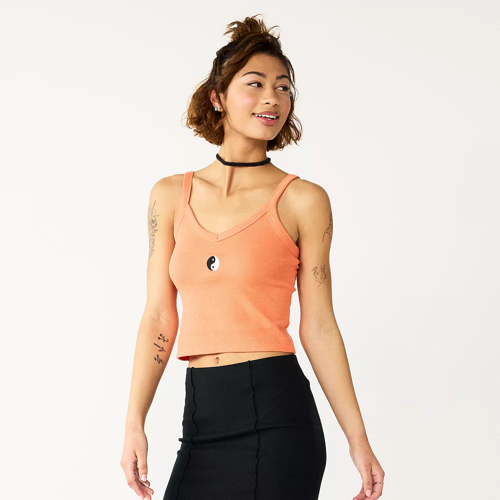 Juniors' SO® Cropped Wide Strap Cami - Image 3