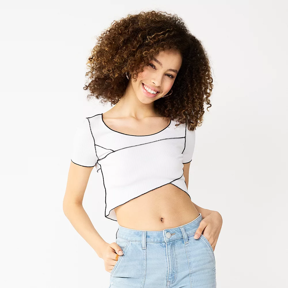 Juniors' SO® Cropped Contrast Seam Top - Image 2
