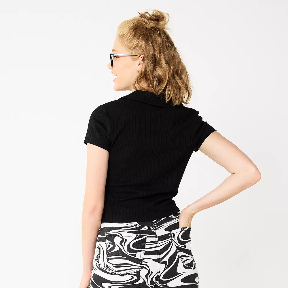 Juniors' SO® Ribbed Front Keyhole Top - Image 3