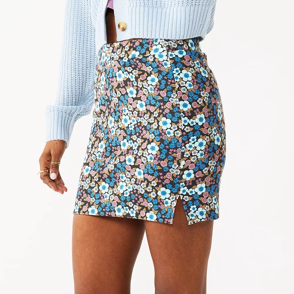Juniors' SO® Slit Mini Skirt - Image 2