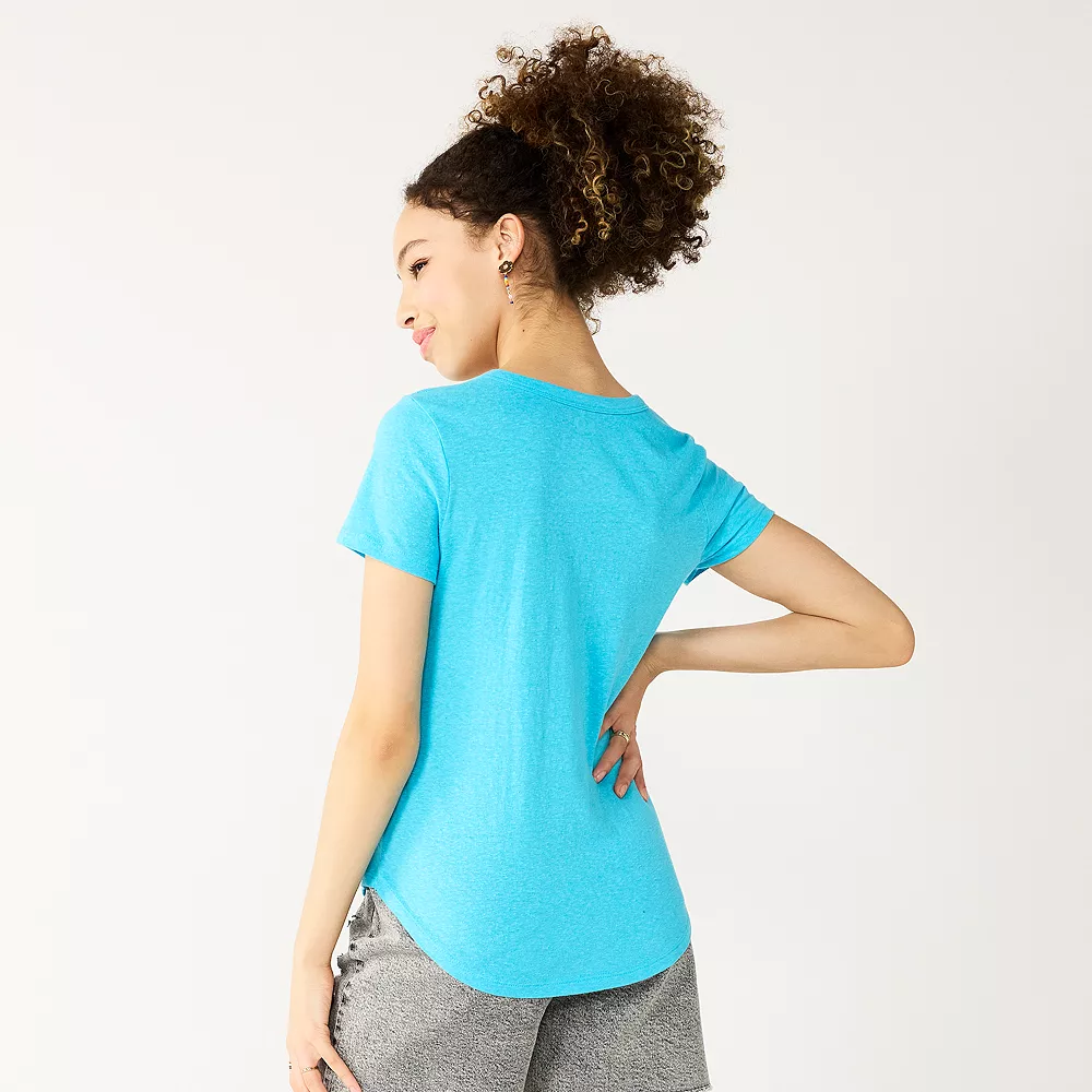 Juniors' SO® Favorite V-Neck Short Sleeve Tee - Image 5