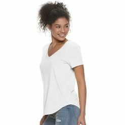 Juniors' SO® Favorite V-Neck Short Sleeve Tee